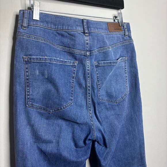 Express Mom Jean Super High Rise Medium Wash Women's Size 8 Regular - Picture 7 of 8